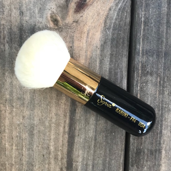 Sigma Beauty Other - Sigma 24k Gold F94 Kabuki Brush